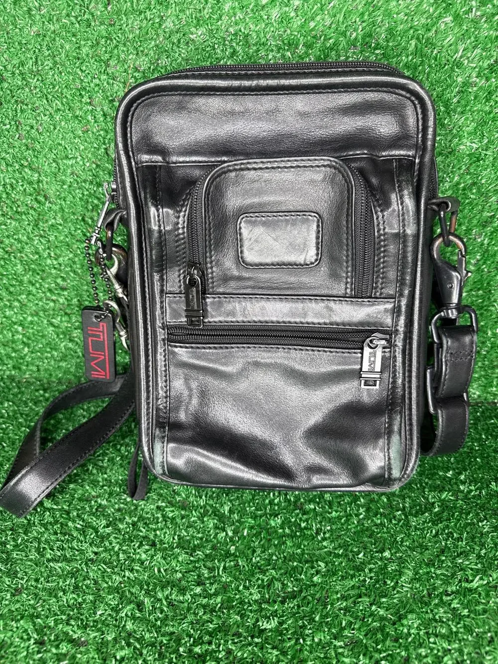 TUMI Alpha Vintage Black Leather Pocket Crossbody Bag Small Travel EDC